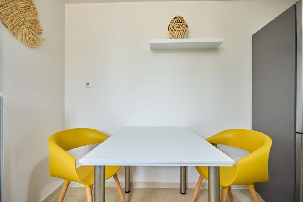 Ferienwohnung Panoramic White Blue Chios Town Exterior foto